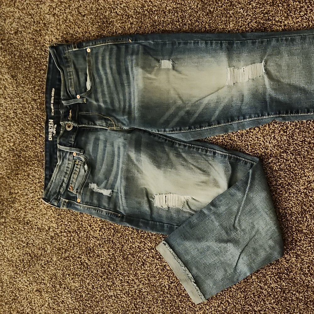 Levi Denim Capris
